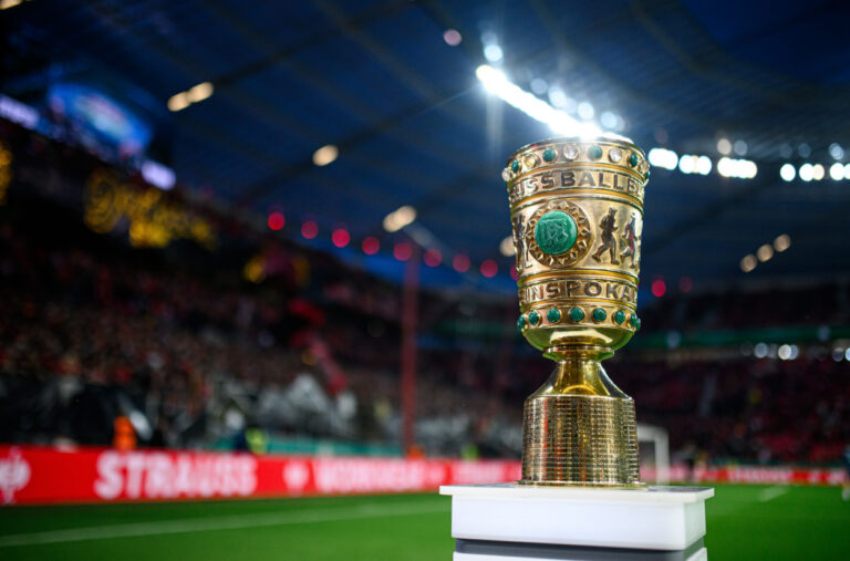 Live-Übertragung Hamburg vs. Borussia Dortmund Saison im DFB-Pokal