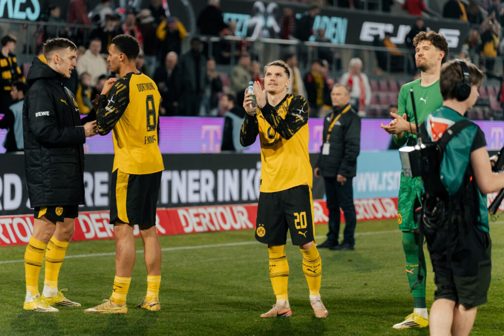 Aufstellungen Borussia Dortmund gegen FC Bayern München Dortmund Schlotterbeck und Nmecha