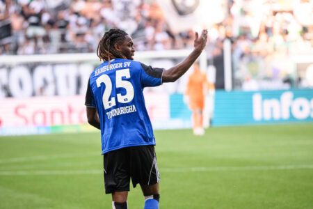 Testspiel: HSV verliert nach Eigentor gegen Everton Jordan Torunarigha