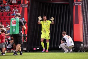 Torhüterkampf bei Bayer Leverkusen: Wer macht das Rennen? Torwart Bayer Leverkusen