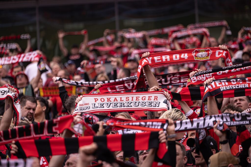 Bayer Leverkusen gewinnt Testspiel gegen FC Sevilla Fans von Bayer Leverkusen